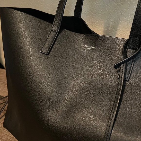 Saint Laurent Leather Fringe Tote Bag - Picture 5 of 10